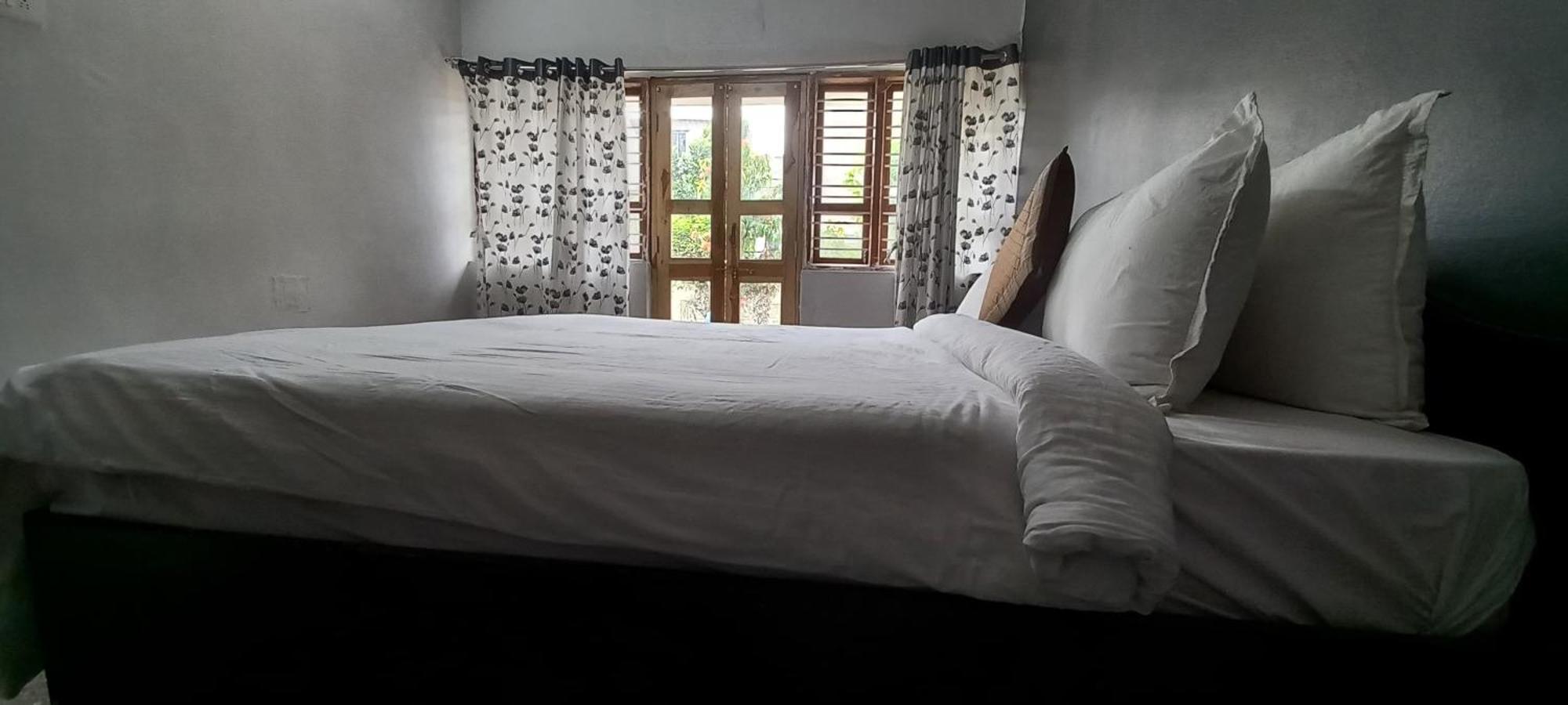 Swanky Sojourns Homestay Kolhapur Buitenkant foto